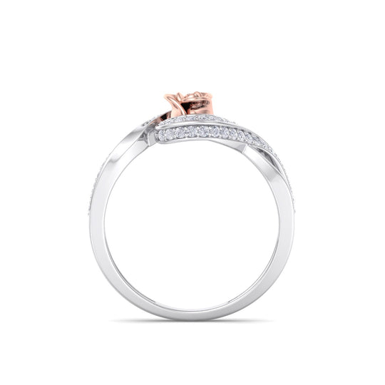 Rose Garden ring in white gold with white diamond of 0.26 ct in weight
