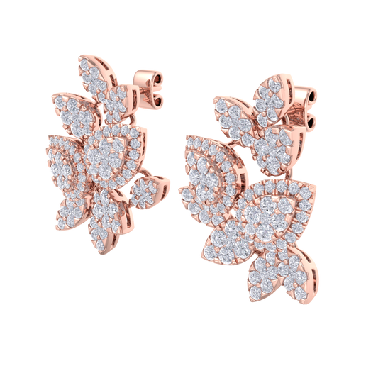Flower shaped stud earrings in white gold with white diamonds of 3.11 ct in weight
