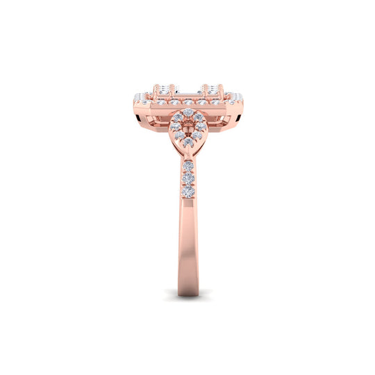 Square ring in rose gold with white diamonds of 0.49 ct in weight