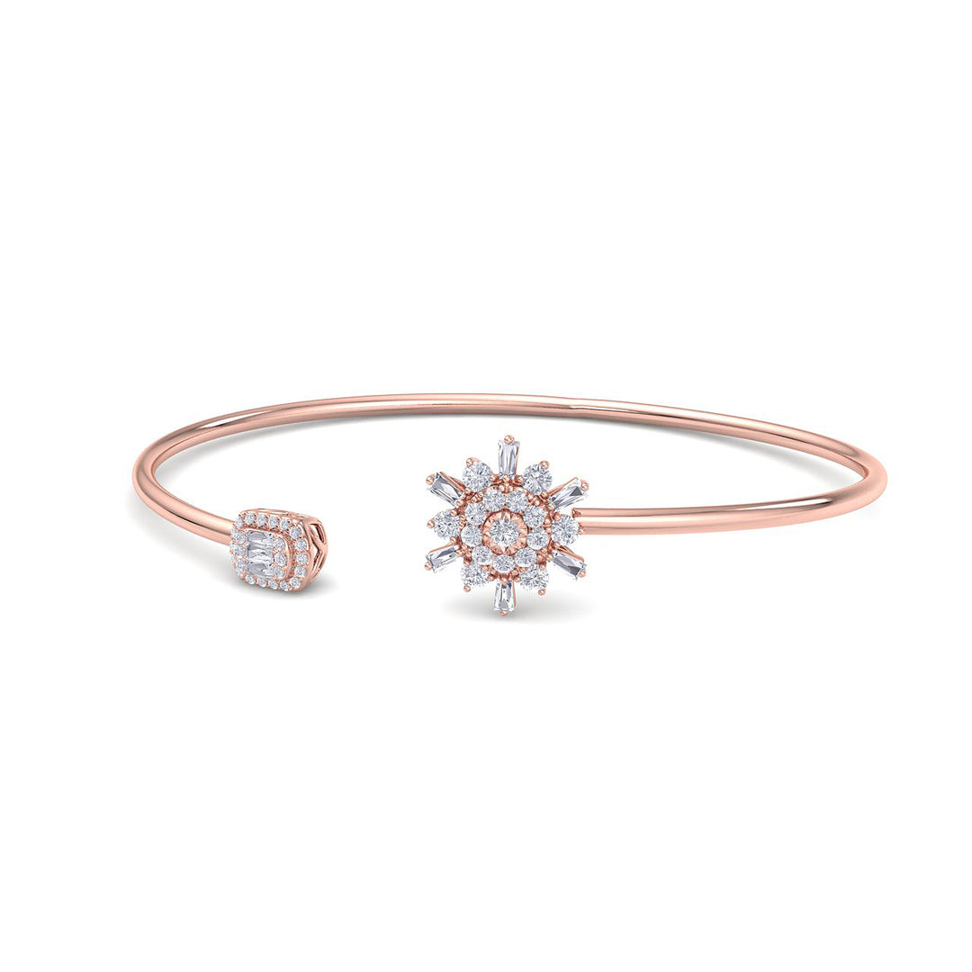 Bracelet in rose gold with white diamonds of 0.62 ct in weight