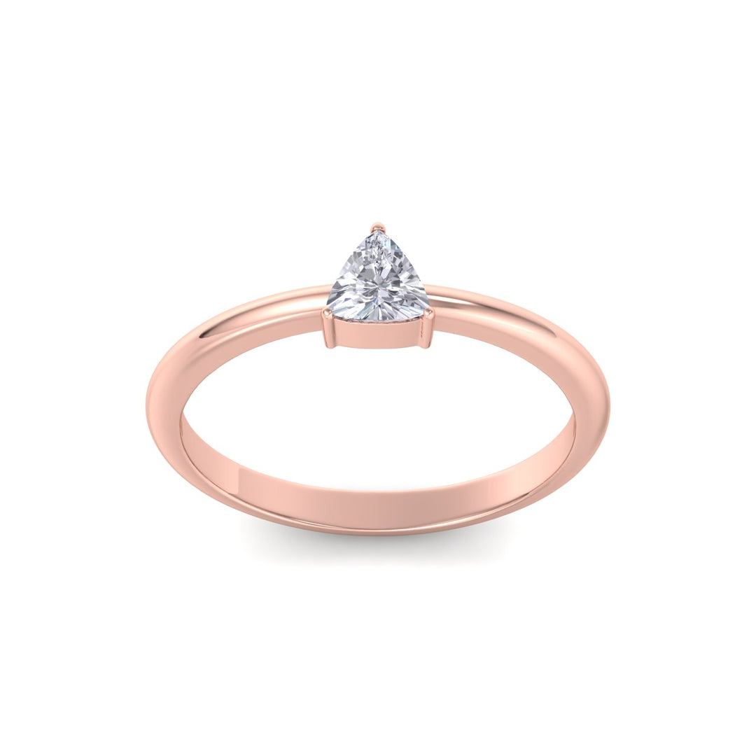 Dainty Diamond ring in rose gold with white diamonds of 0.25 ct in weight