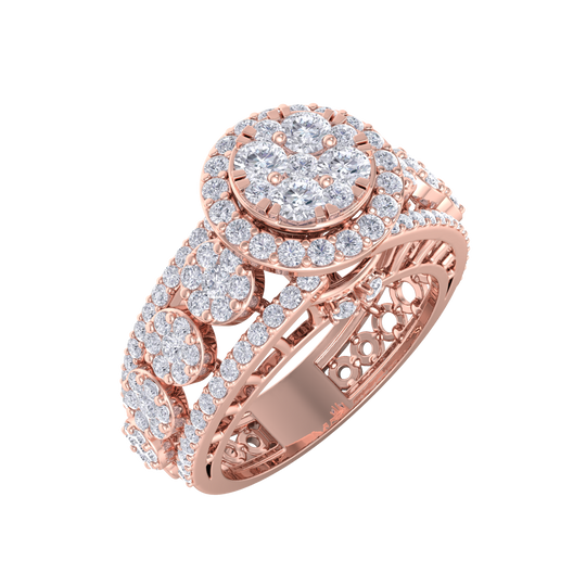 Halo cluster ring in rose gold with white diamonds of 1.53 ct in weight