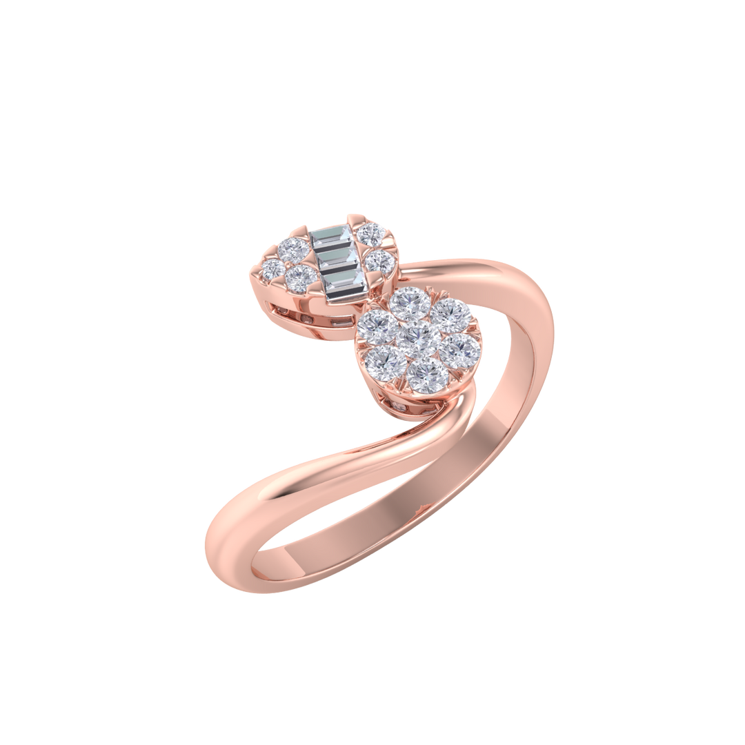 Beautiful ring in rose gold with white diamonds of 0.23 ct in weight