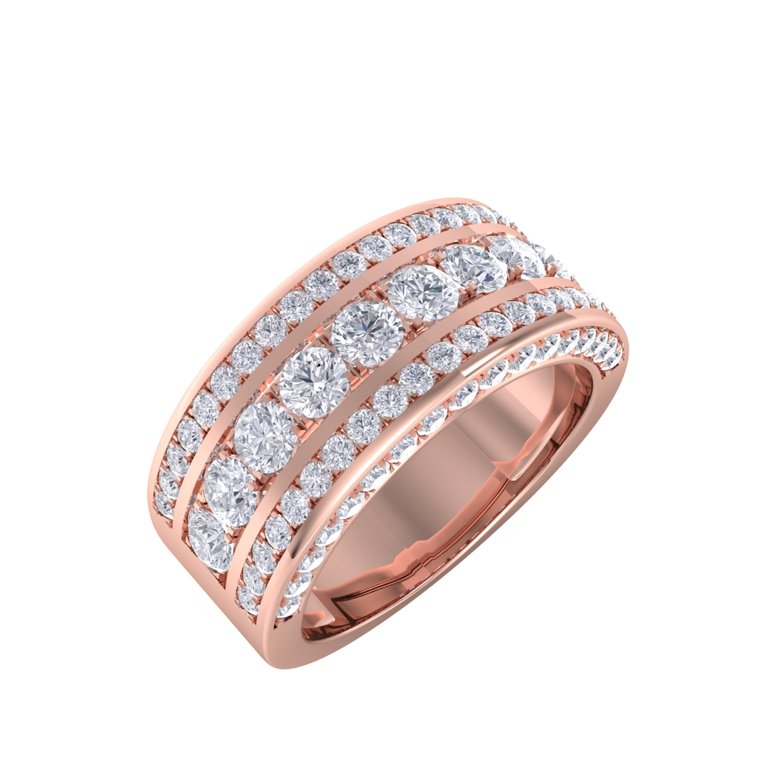 Five row diamond ring in rose gold with white diamonds of 1.39 ct in weight
