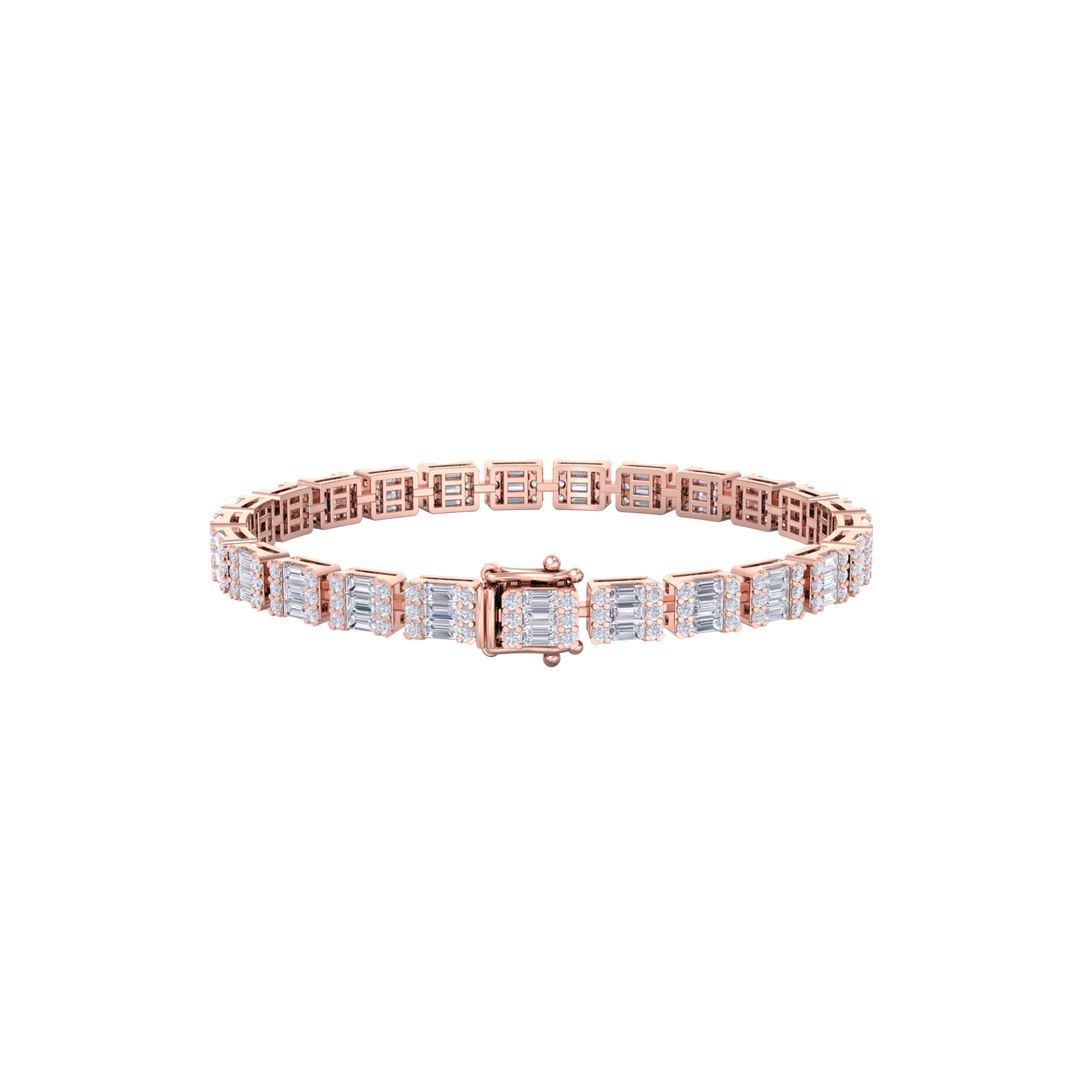 Baguette tennis bracelet in white gold with white diamonds of 3.50 ct in weight