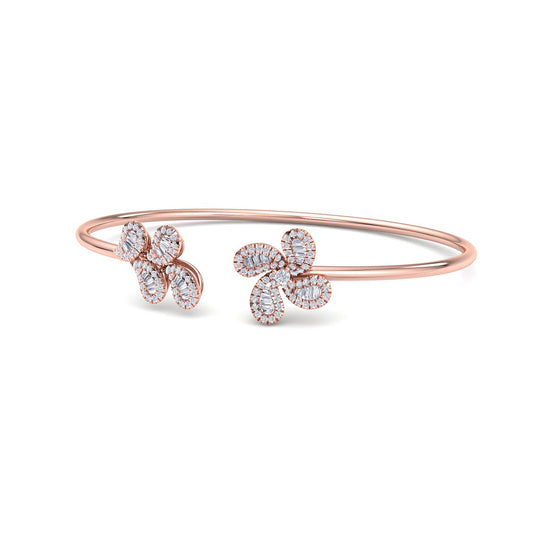 Bracelet in rose gold with white diamonds of 0.65 ct in weight