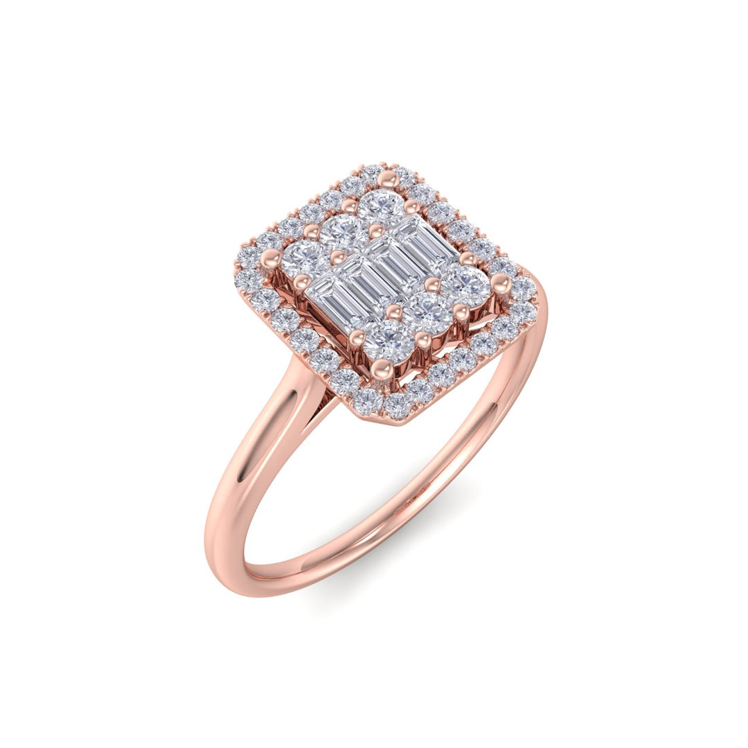 Cluster square engagement ring in rose gold with white diamonds of 0.45 ct in weight 