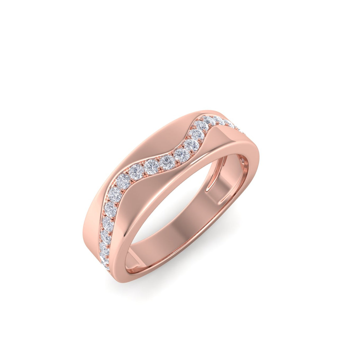 Beautiful Ring in rose gold with white diamonds of 0.22 ct in weight