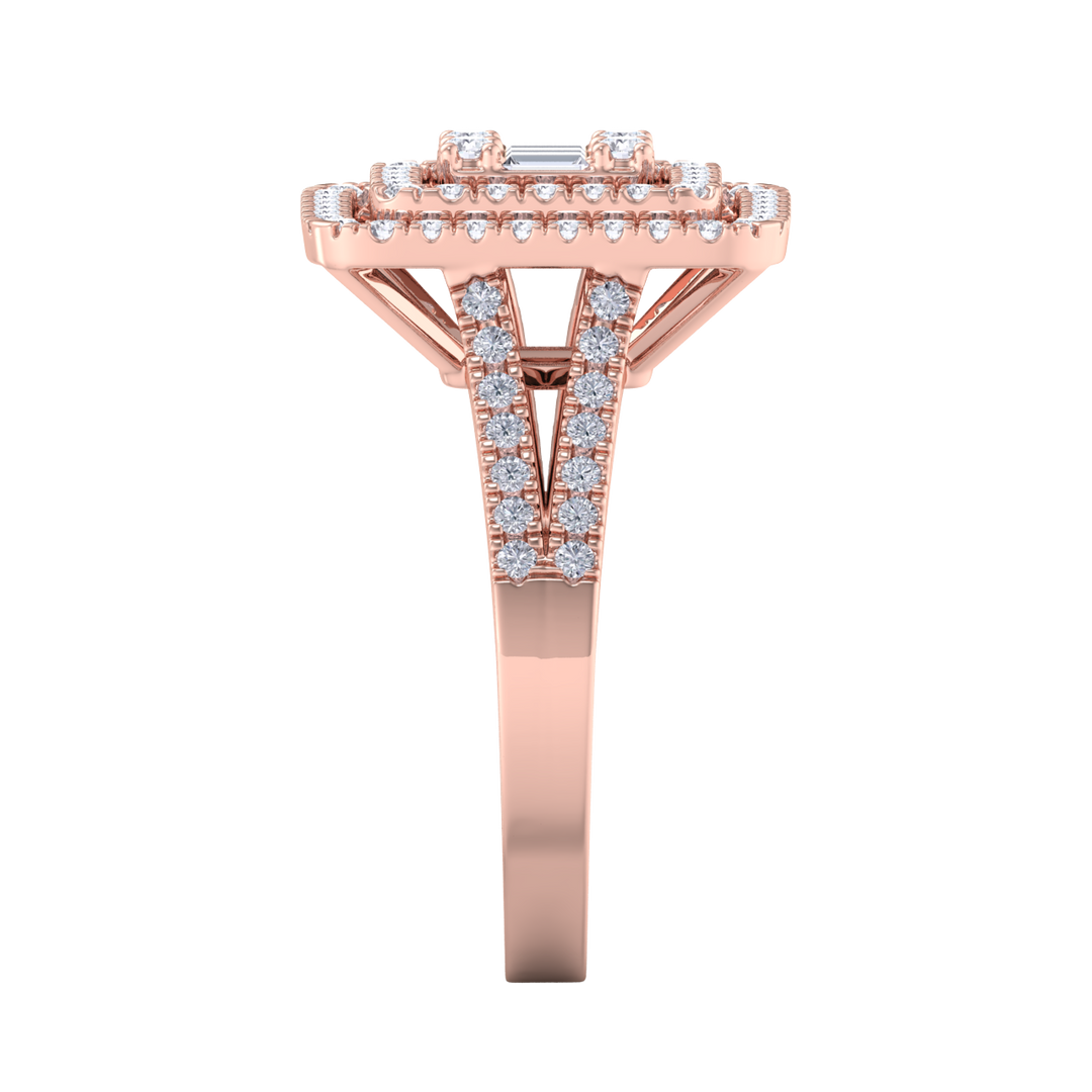 Square diamond ring with split shank in rose gold with white diamonds of 1.02 ct in weight