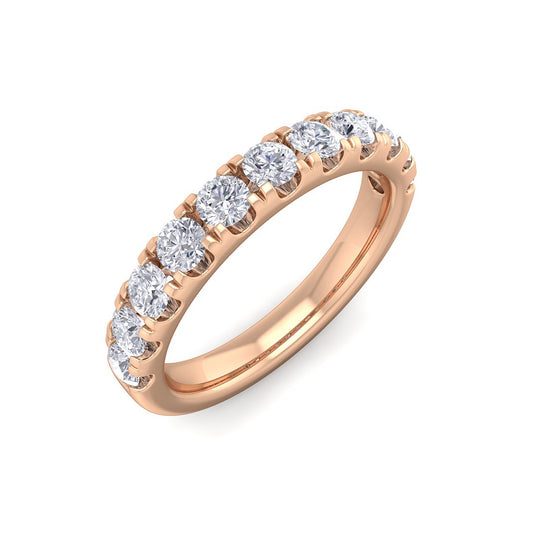 Beautiful Ring in rose gold with white diamonds of 1.01 ct in weight