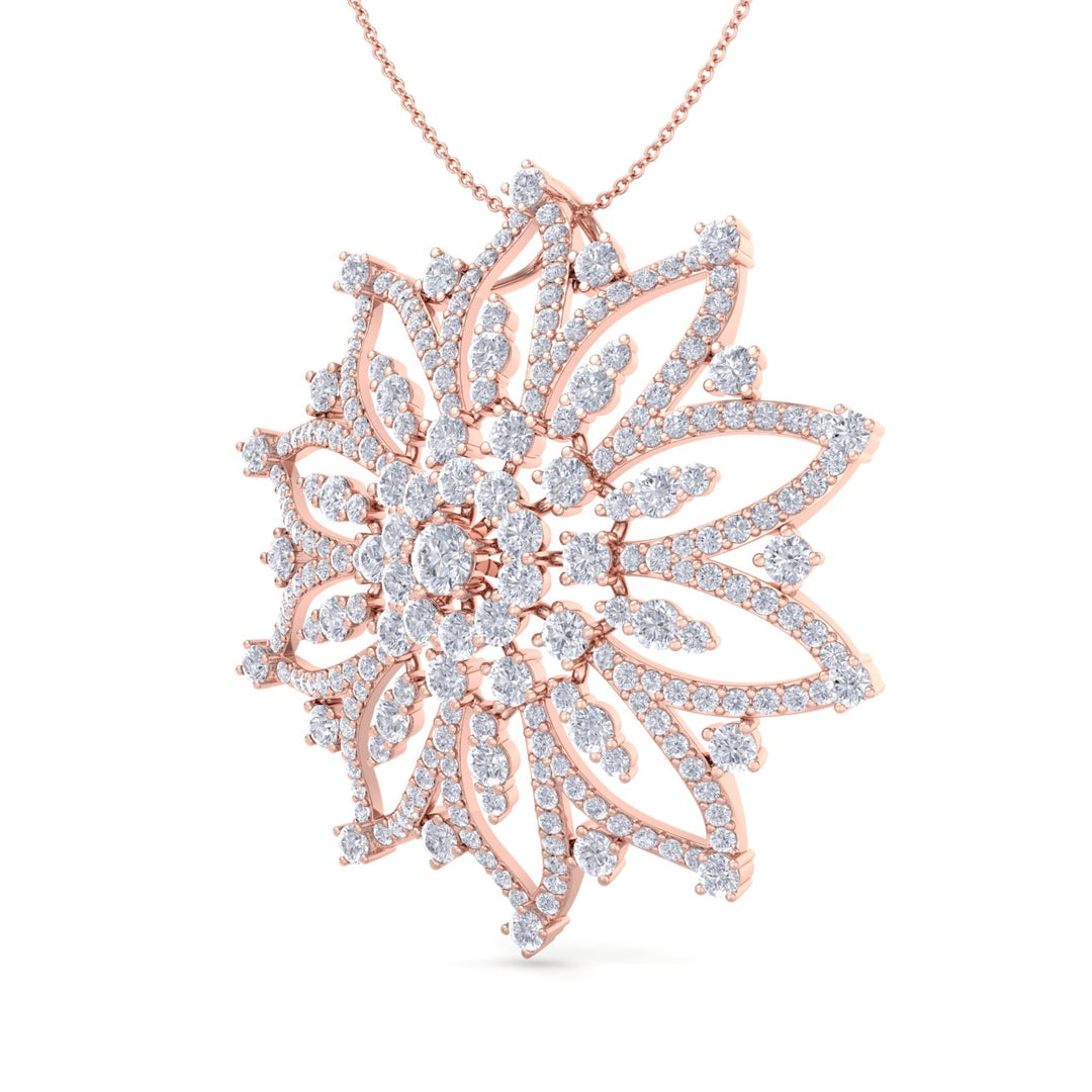 Flower pendant in rose gold with white diamonds of 5.24 ct in weight