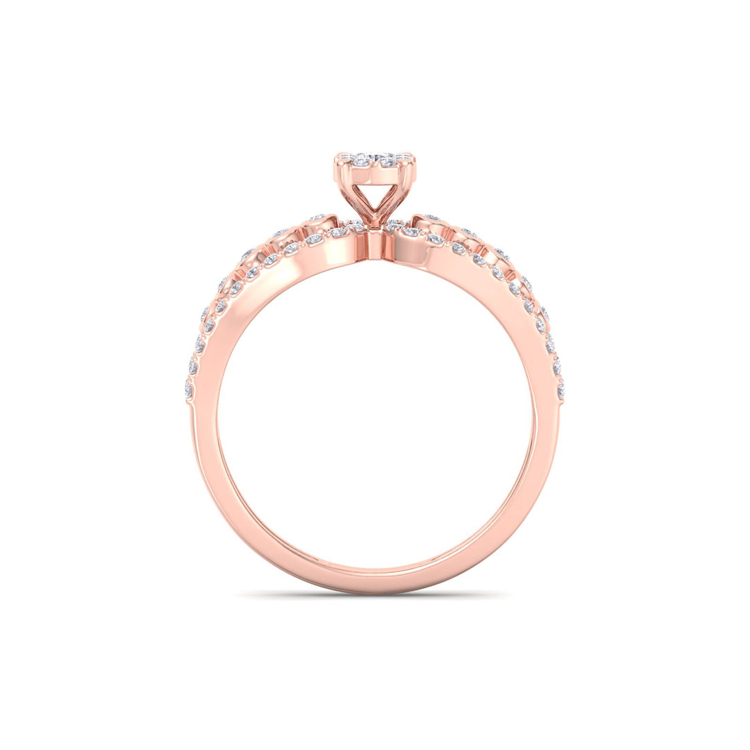 Vintage solitaire engagement ring in rose gold with white diamonds of 0.38 ct in weight