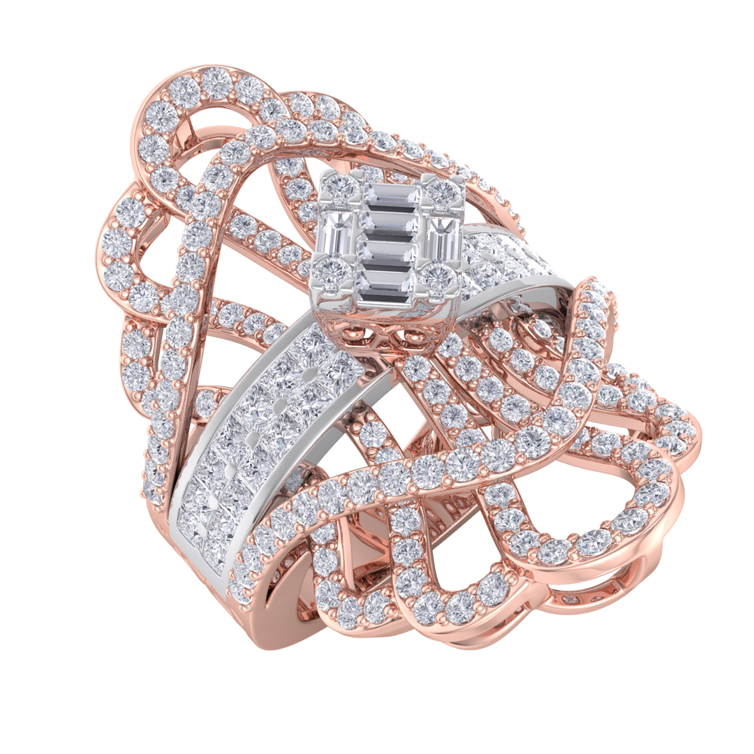 Statement ring in rose gold with white diamonds of 2.29 ct in weight