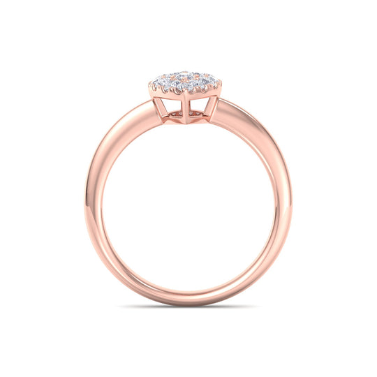 Pear shaped ring in rose gold with white diamonds of 0.40 ct in weight