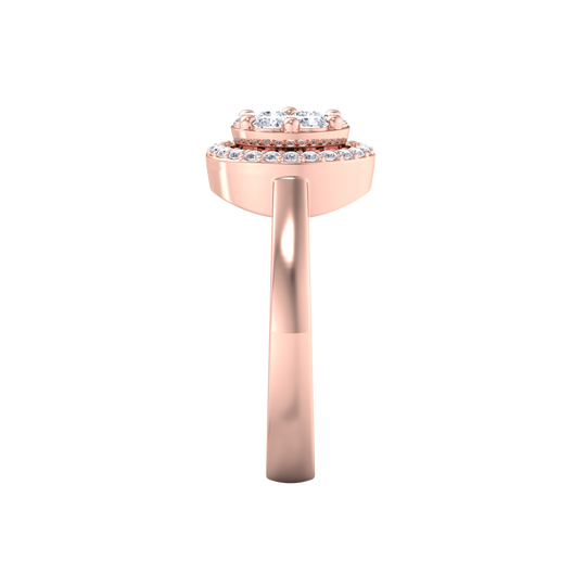 Halo illusion ring in rose gold with white diamonds of 0.47 ct in weight