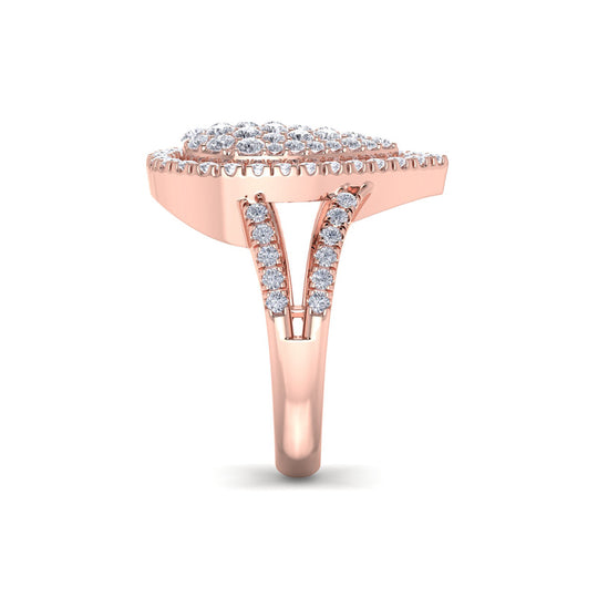 Statement ring with pear shape in rose gold with white diamonds of 1.05 ct in weight