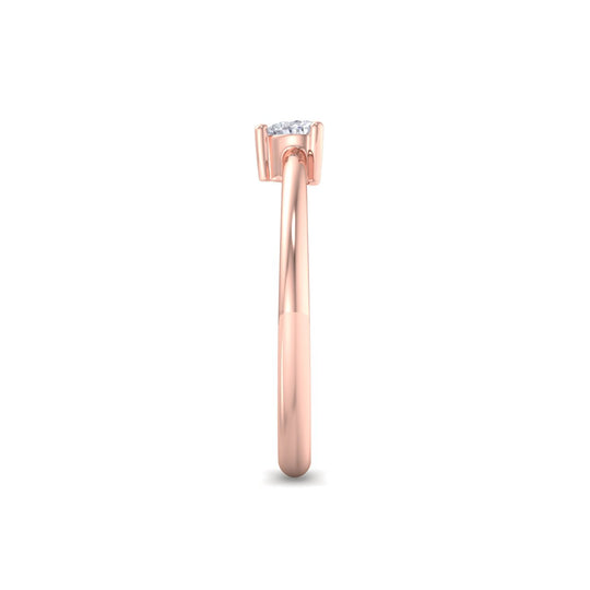 Heart shaped petite diamond ring in rose gold with white diamonds of 0.25 ct in weight