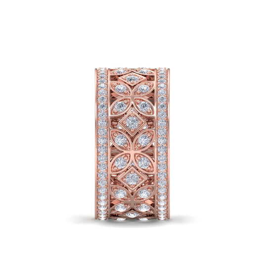 Wide flower ring in rose gold with white diamonds of 0.91 ct in weight
