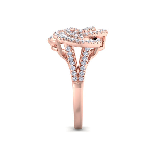 Statement ring in rose gold with white diamonds of 0.65 ct in weight
