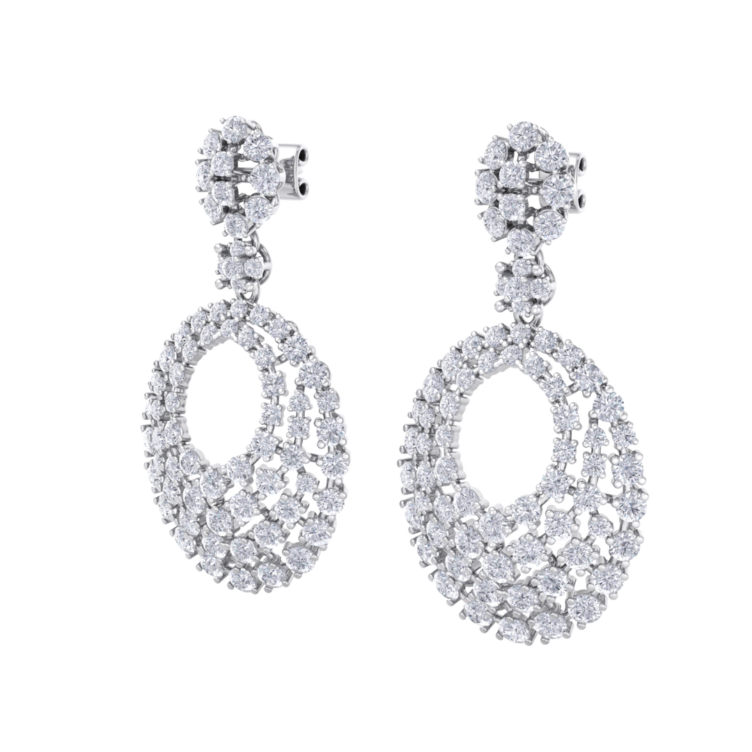Classic earrings in white gold with white diamonds of 5.40 ct in weight