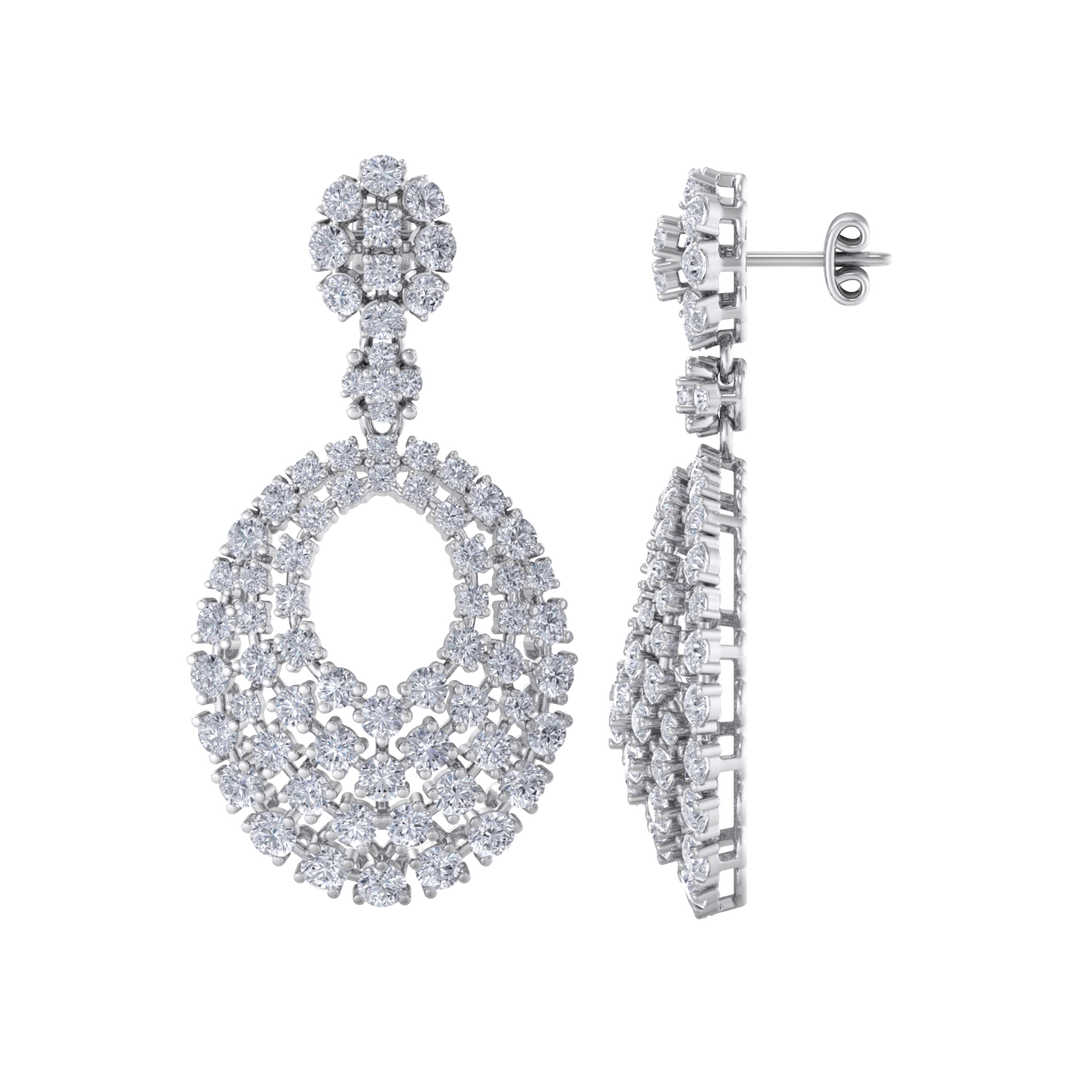 Classic earrings in white gold with white diamonds of 5.40 ct in weight