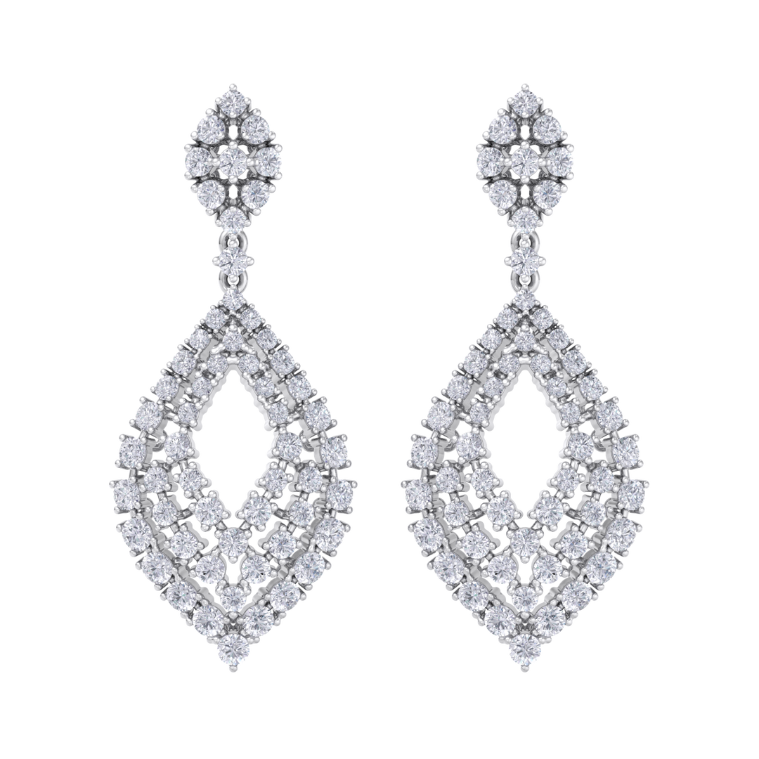 Drop earrings in white gold with white diamonds of 4.05 ct in weight