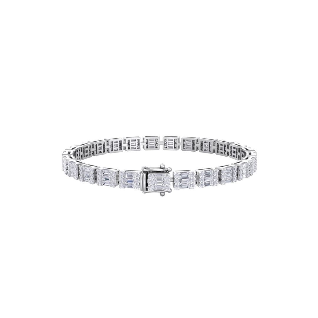 Baguette tennis bracelet in white gold with white diamonds of 3.50 ct in weight