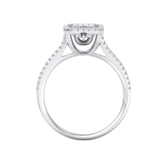 Square diamond ring in white gold with white diamonds of 0.45 ct in weight