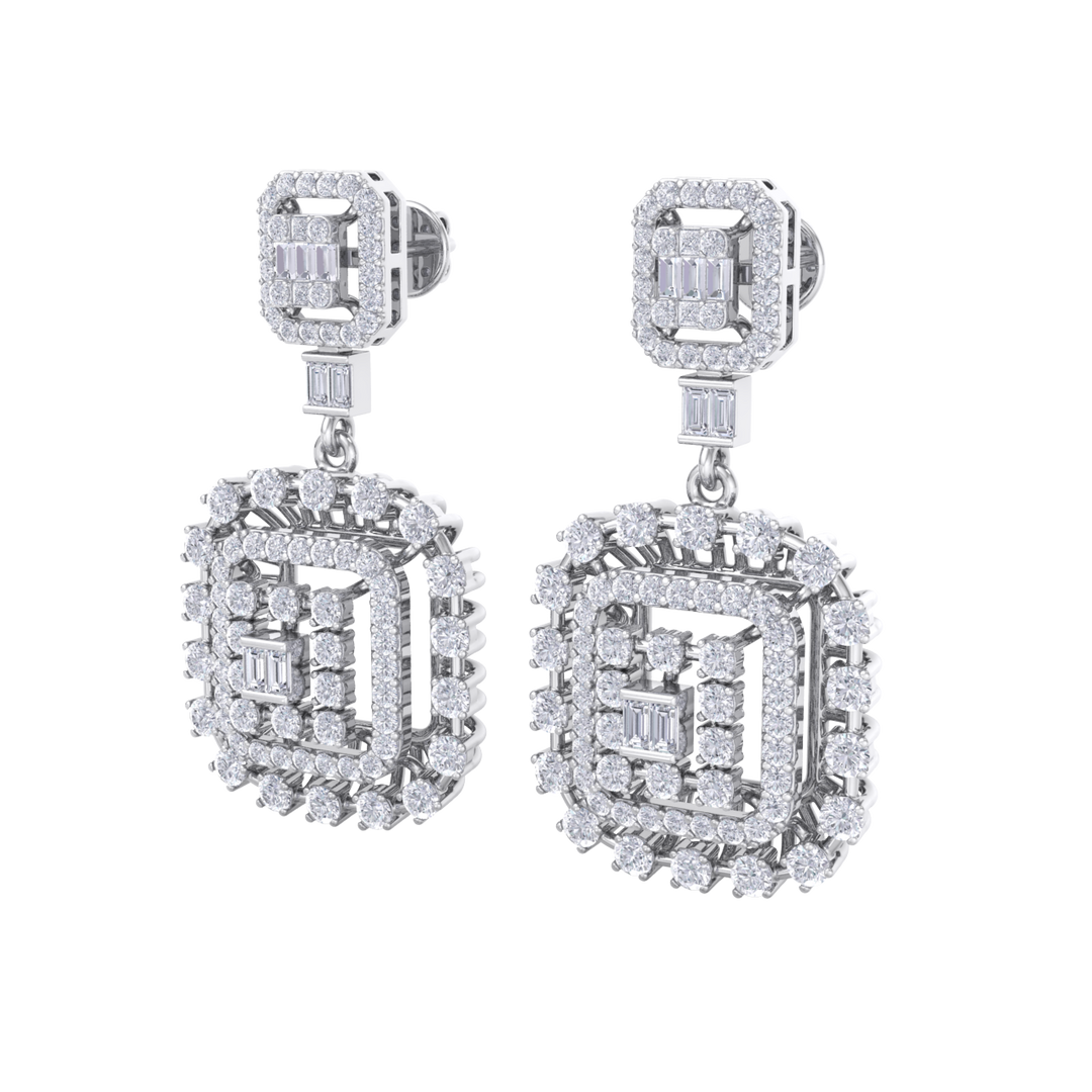 Drop earrings in white gold with white diamonds of 3.00 ct in weight