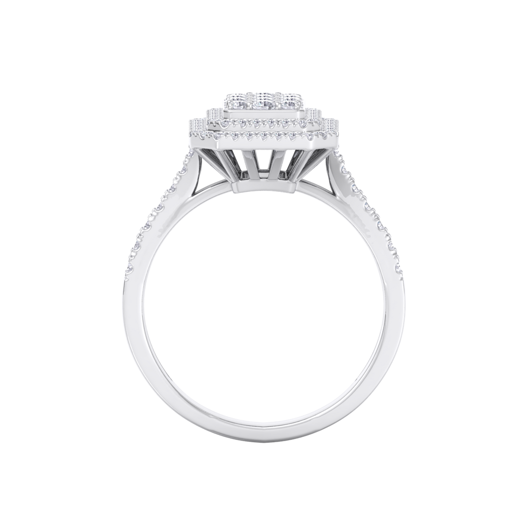 Cluster engagement ring in white gold with white diamonds of 0.64 ct in weight