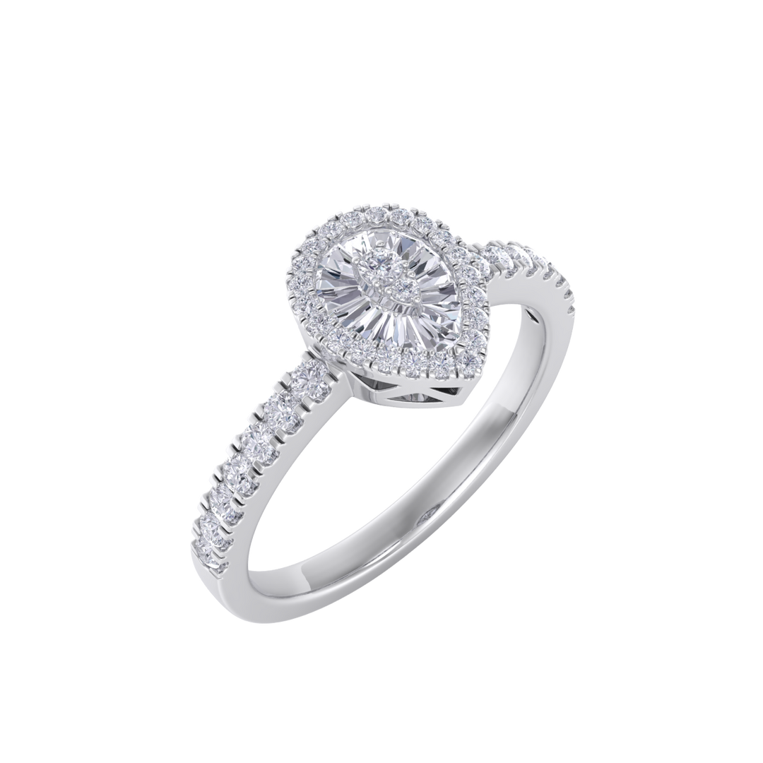 Pear ring in white gold with white diamonds of 0.68 ct in weight
