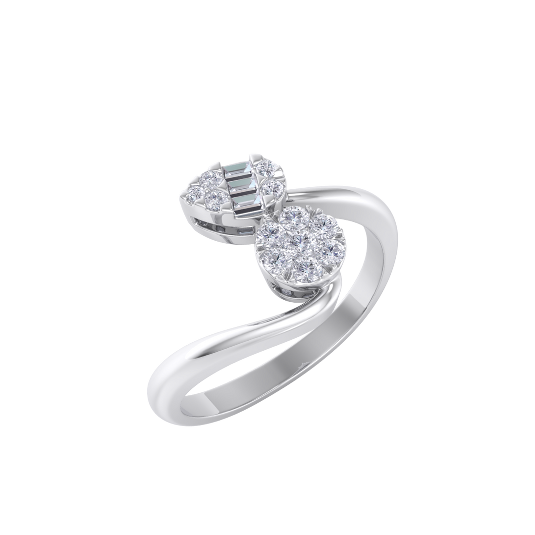 Beautiful ring in white gold with white diamonds of 0.23 ct in weight
