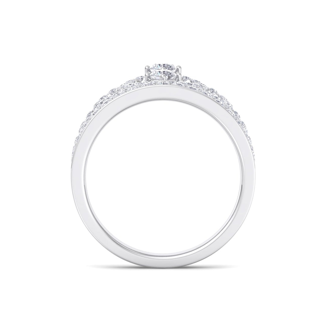 Beautiful Ring in white gold with white diamonds of 0.96 ct in weight
