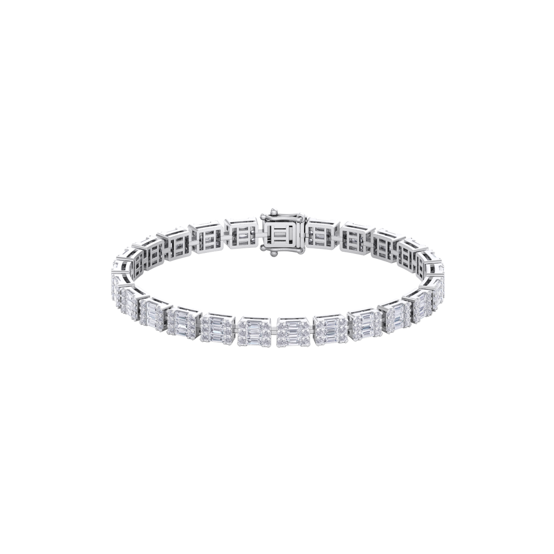 Baguette tennis bracelet in white gold with white diamonds of 3.50 ct in weight