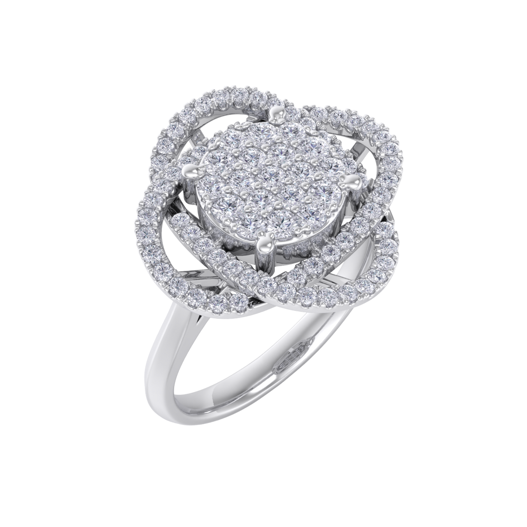 Intricate diamond ring in white gold with white diamonds of 0.63 ct in weight