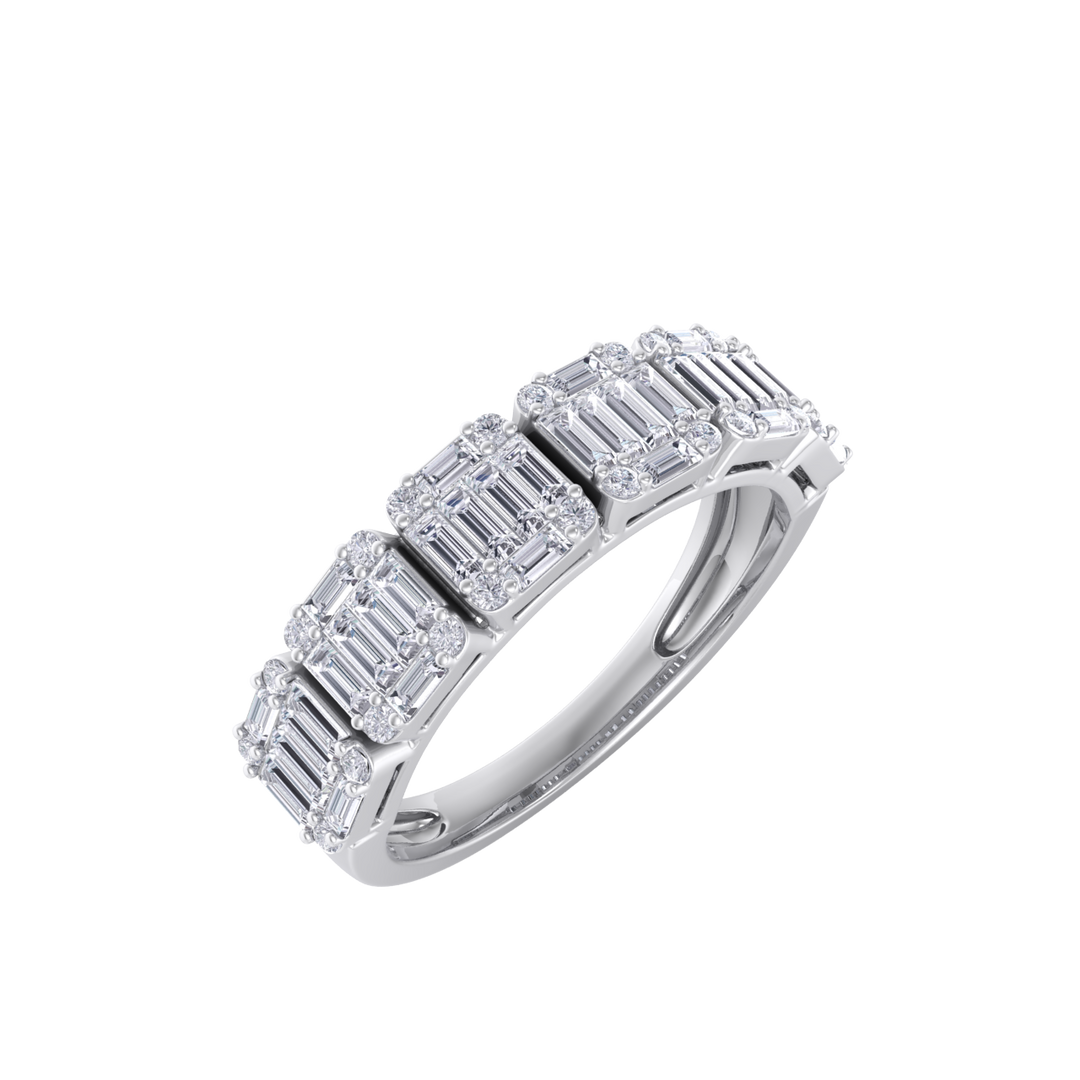 Anniversary ring with baguette white diamonds in white gold with white diamonds of 2.03 ct in weight