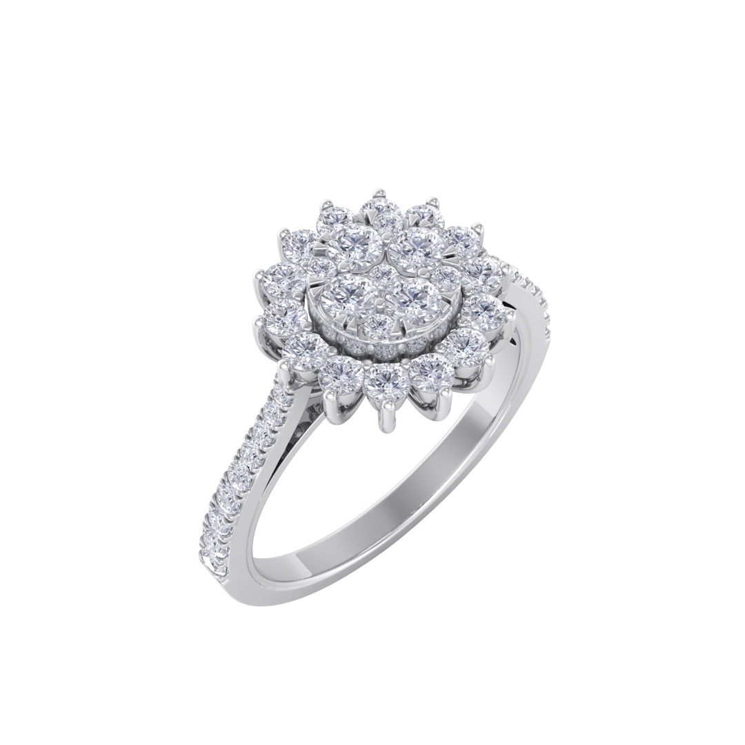 Beautiful ring in white gold with white diamonds of 0.74 ct in weight