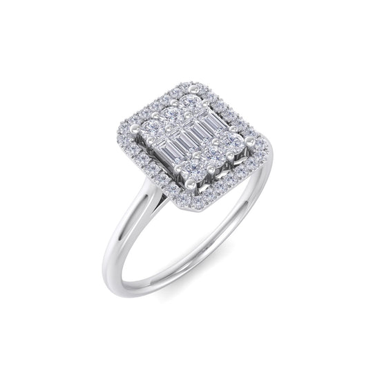 Cluster square engagement ring in white gold with white diamonds of 0.45 ct in weight 