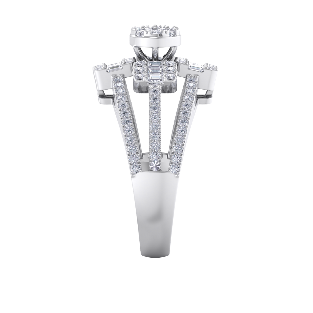 Beautiful ring in white gold with white diamonds of 0.91 ct in weight