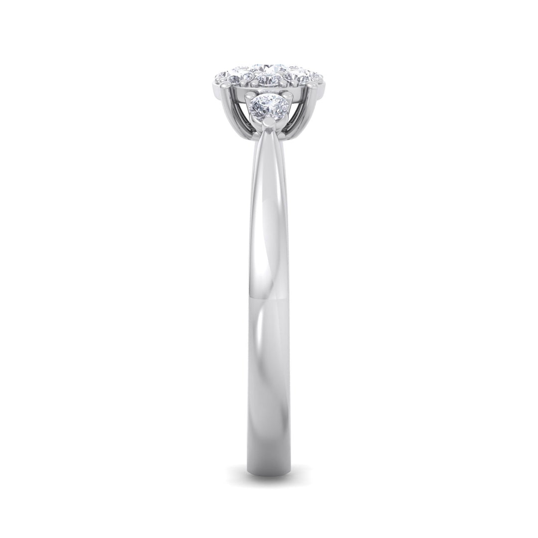 Elegant diamond ring in white gold with white diamonds of 0.33 ct in weight