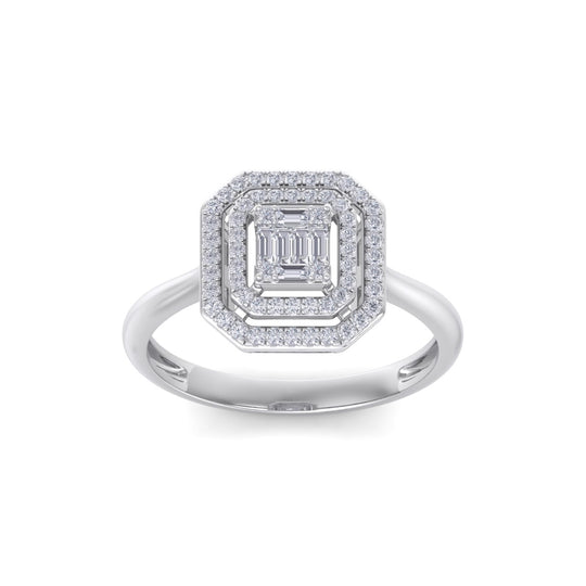 Square diamond ring in white gold with white diamonds of 0.28 ct in weight