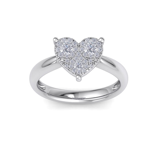 Love ring in white gold with white diamonds of 0.26 ct in weight