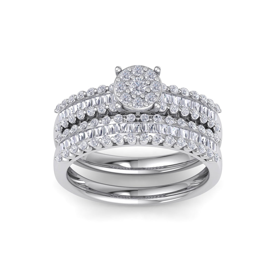 Bridal set in white gold with white diamonds of 1.01 ct in weight