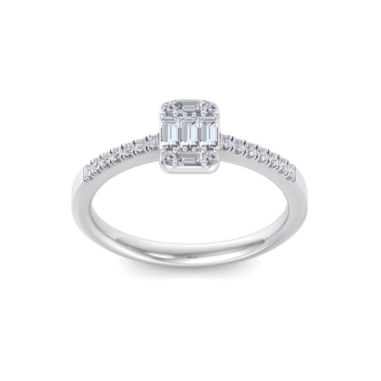 Baguette diamond ring in white gold with white diamonds of 0.66