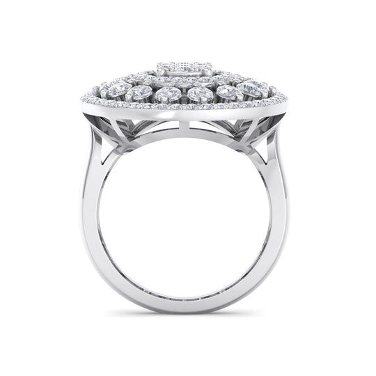 Round ring in white gold with white diamonds of 1.80 ct in weight