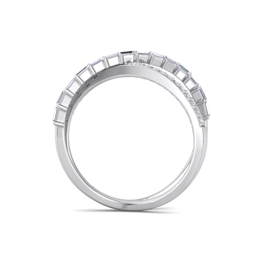 Ring in white gold with white diamonds of 0.46 ct in weight