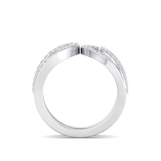 Ring in white gold with white diamonds of 0.49 ct in weight