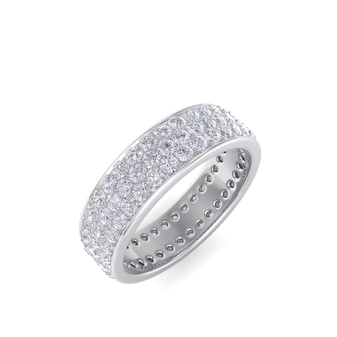 Wedding band in white gold with white diamonds of 1.76 ct in weight