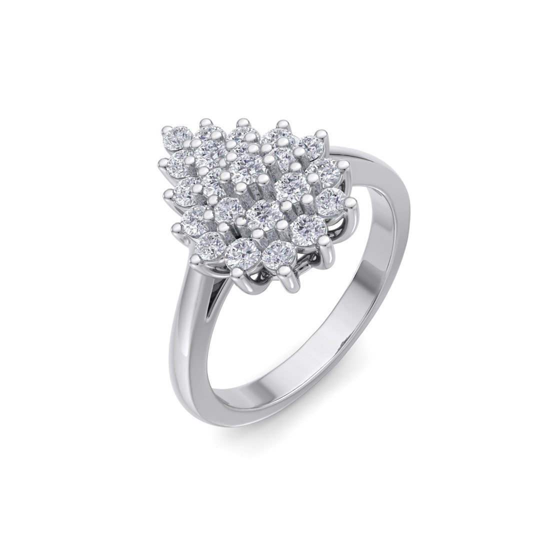 Pear diamond ring in white gold with white diamonds of 0.59 ct in weight