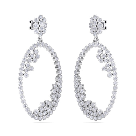 Chandelier earrings in yellow gold with white diamonds of 3.24 ct in weight
